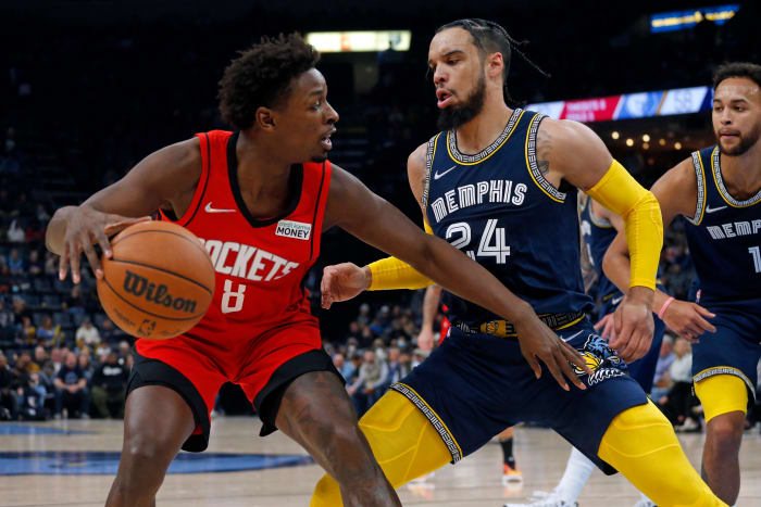 A strong defender, Brooks made life difficult for Jae'Sean Tate last season.